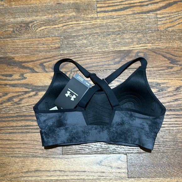 Under Armour Sports Bra - Picture 4 of 7